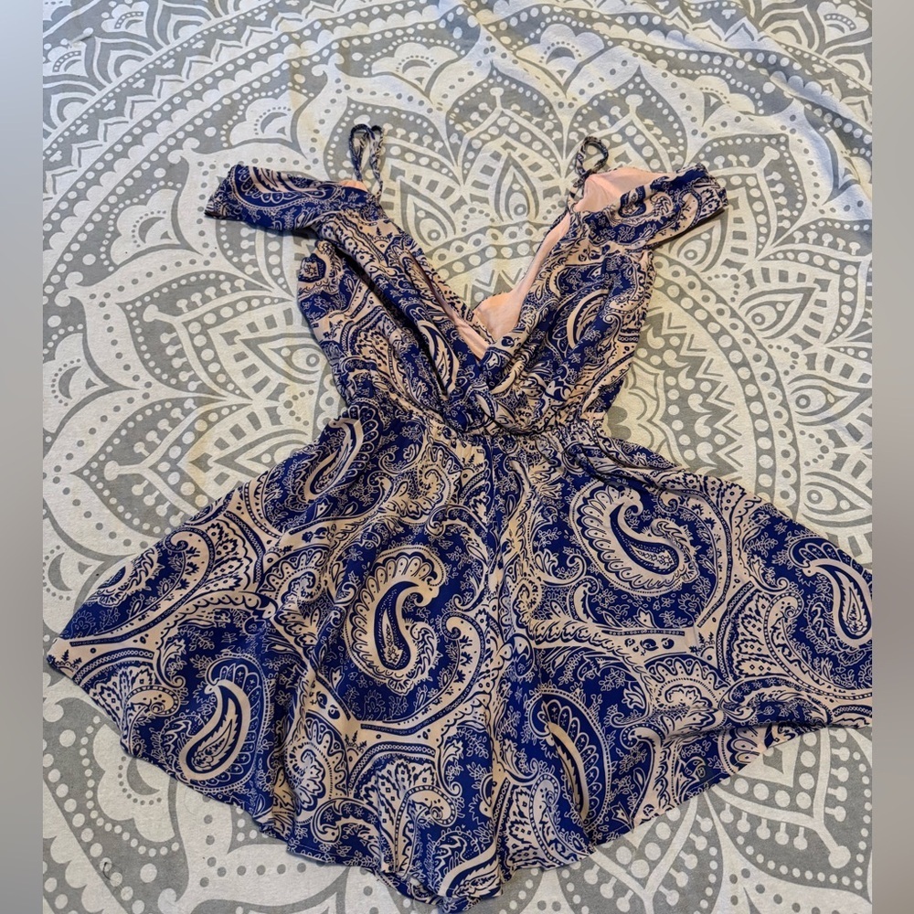 Cold shoulder printed romper